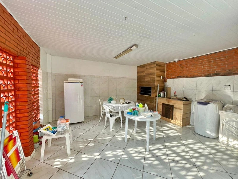 Residência 3 suítes, com piscina, terreno amplo, em Atlântida!: 10ª foto da galeria de imagens do imóvel