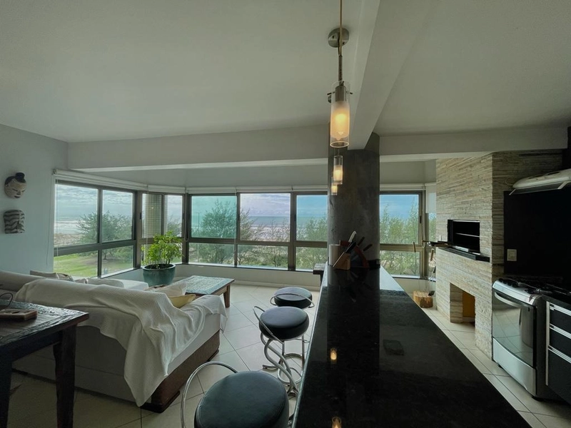 Apartamento beira mar, 3 suítes, 2 vagas, no bairro Navegantes!: 10ª foto da galeria de imagens do imóvel
