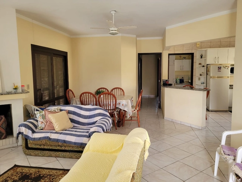 Residência com piscina, na Zona Nova, em Capão da Canoa!: 3ª foto da galeria de imagens do imóvel