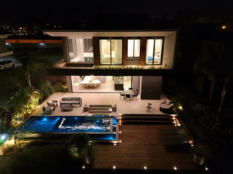 Residência 5 suítes, beira lago, com piscina, no MALIBU!: 27ª foto da galeria de imagens do imóvel