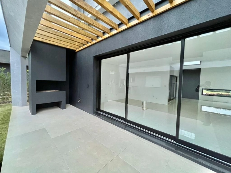 Sobrado 3 dormitórios, novo, no Condomínio DUBAI, em Capão!: 9ª foto da galeria de imagens do imóvel