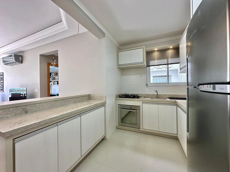 Apartamento decorado, de frente, 2 dormitórios, na Praça Bassani!: 17ª foto da galeria de imagens do imóvel