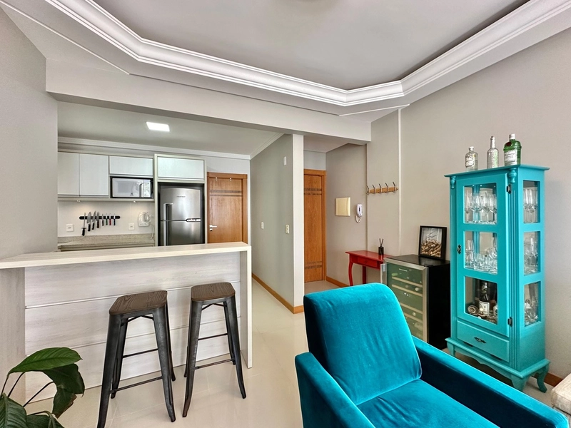 Apartamento decorado, de frente, 2 dormitórios, na Praça Bassani!: 14ª foto da galeria de imagens do imóvel