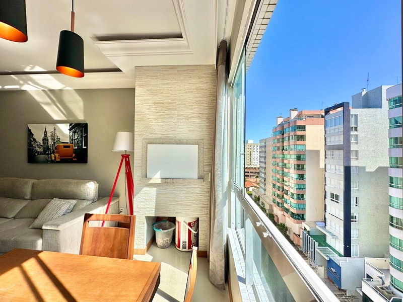 Apartamento decorado, de frente, 2 dormitórios, na Praça Bassani!: 5ª foto da galeria de imagens do imóvel