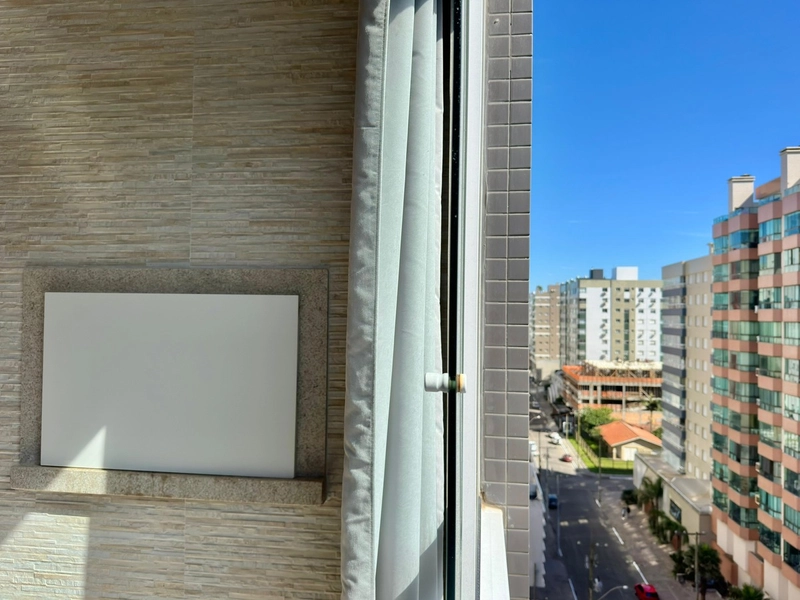Apartamento decorado, de frente, 2 dormitórios, na Praça Bassani!: 8ª foto da galeria de imagens do imóvel