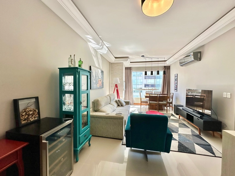 Apartamento decorado, de frente, 2 dormitórios, na Praça Bassani!: 13ª foto da galeria de imagens do imóvel