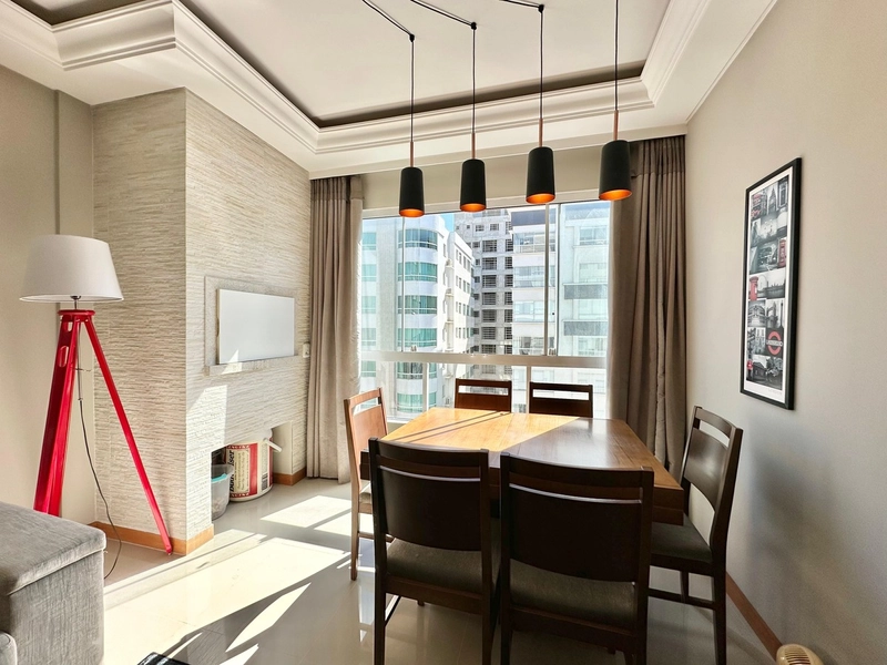 Apartamento decorado, de frente, 2 dormitórios, na Praça Bassani!: 9ª foto da galeria de imagens do imóvel