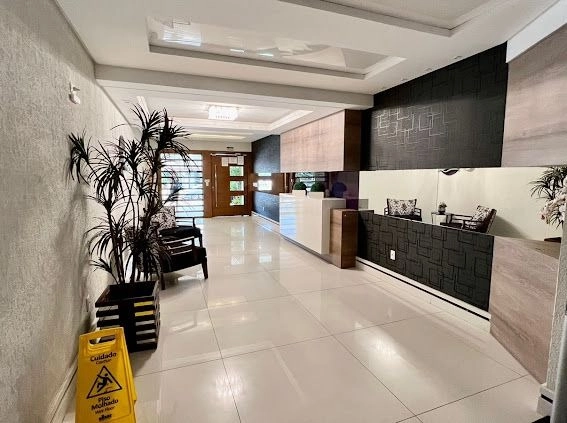 Apartamento 2 dormitórios com TERRAÇO DE FRENTE, na Praça Tiaraju!: 35ª foto da galeria de imagens do imóvel