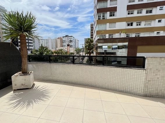 Apartamento 2 dormitórios com TERRAÇO DE FRENTE, na Praça Tiaraju!: 7ª foto da galeria de imagens do imóvel
