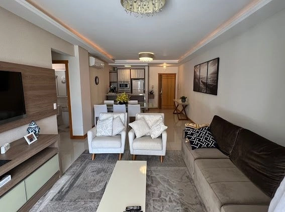 Apartamento 2 dormitórios com TERRAÇO DE FRENTE, na Praça Tiaraju!: 13ª foto da galeria de imagens do imóvel