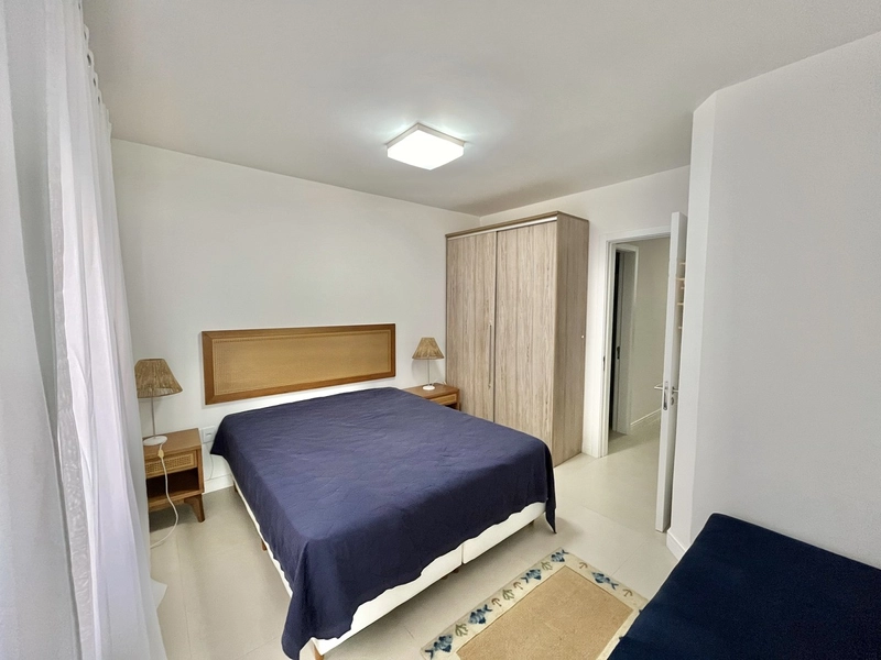 Apartamento à beira mar, 4 dormitórios, com 3 vagas na garagem, Centro: 20ª foto da galeria de imagens do imóvel