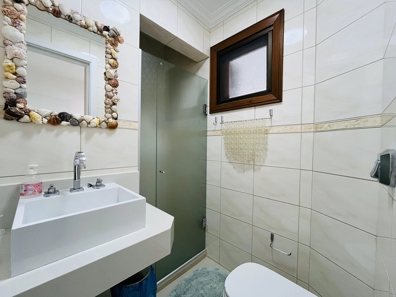 Apartamento à beira mar, 4 dormitórios, com 3 vagas na garagem, Centro: 14ª foto da galeria de imagens do imóvel