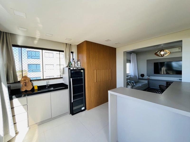 Apartamento à beira mar, 4 dormitórios, com 3 vagas na garagem, Centro: 9ª foto da galeria de imagens do imóvel