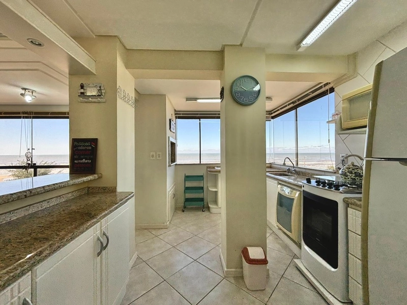 Apartamento 3 dormitórios, à beira mar, no bairro Navegantes: 11ª foto da galeria de imagens do imóvel