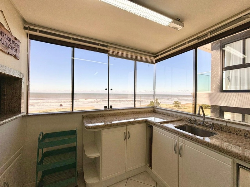 Apartamento 3 dormitórios, à beira mar, no bairro Navegantes: 6ª foto da galeria de imagens do imóvel