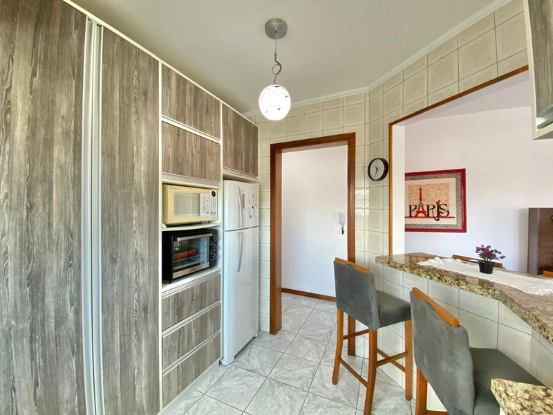 Apartamento 2 dormitórios - com sacada de frente, no Centro!: 14ª foto da galeria de imagens do imóvel