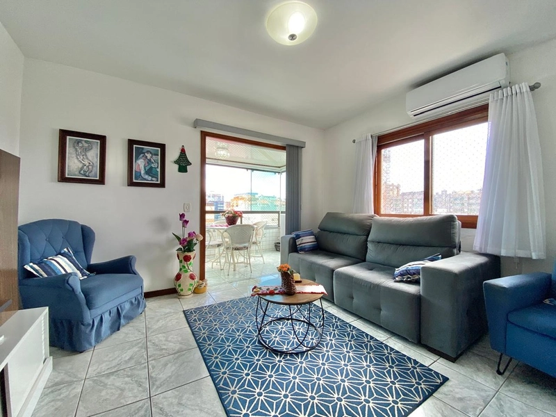 Apartamento 2 dormitórios - com sacada de frente, no Centro!: 10ª foto da galeria de imagens do imóvel