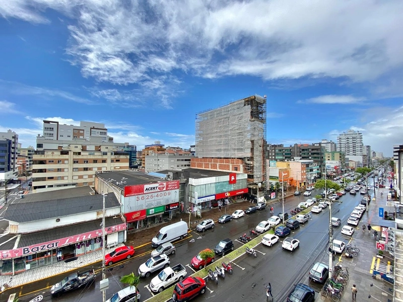 Apartamento 2 dormitórios - com sacada de frente, no Centro!: 5ª foto da galeria de imagens do imóvel