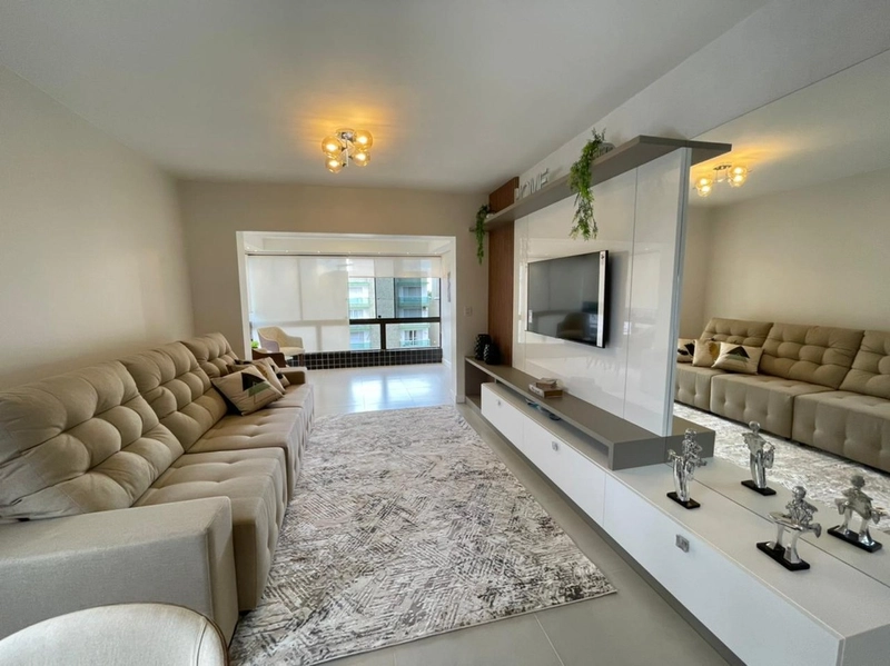 Apartamento 2 dormitórios, de frente, com 2 vagas na garagem!: 1ª foto da galeria de imagens do imóvel