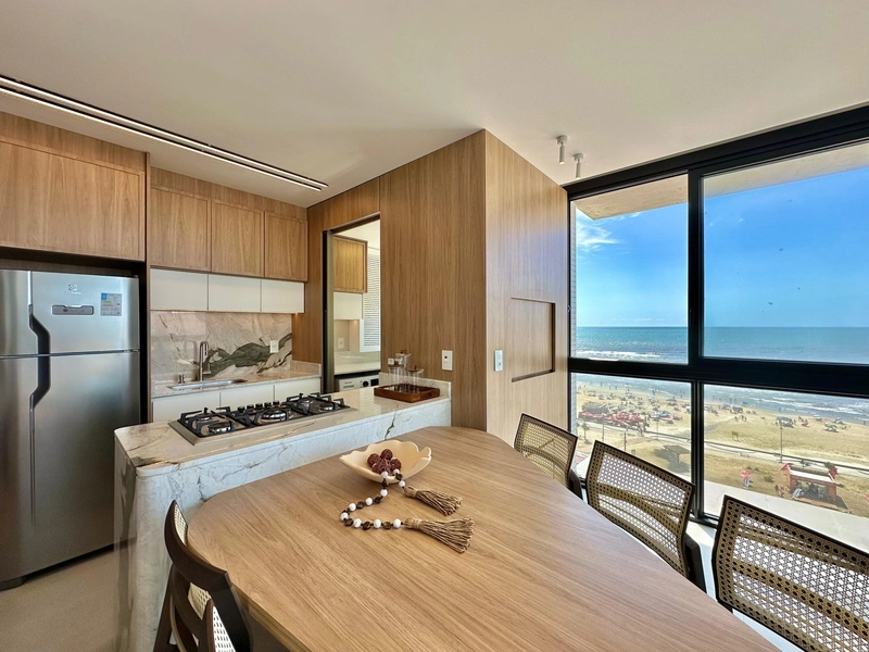 Apartamento novo, COM VISTA ETERNA PARA O MAR, pertinho da praia!: 4ª foto da galeria de imagens do imóvel