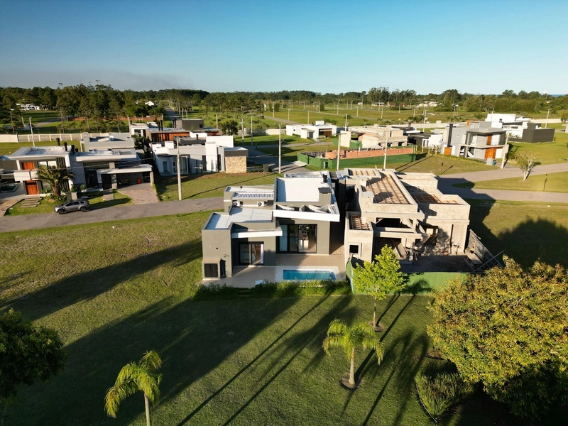 Residência 4 suítes, decorada, com piscina, no Condomínio TERRASUL: 25ª foto da galeria de imagens do imóvel