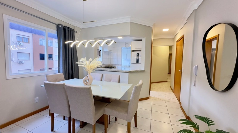 Apartamento de frente, 2 dormitórios, decorado, no Centro!: 9ª foto da galeria de imagens do imóvel