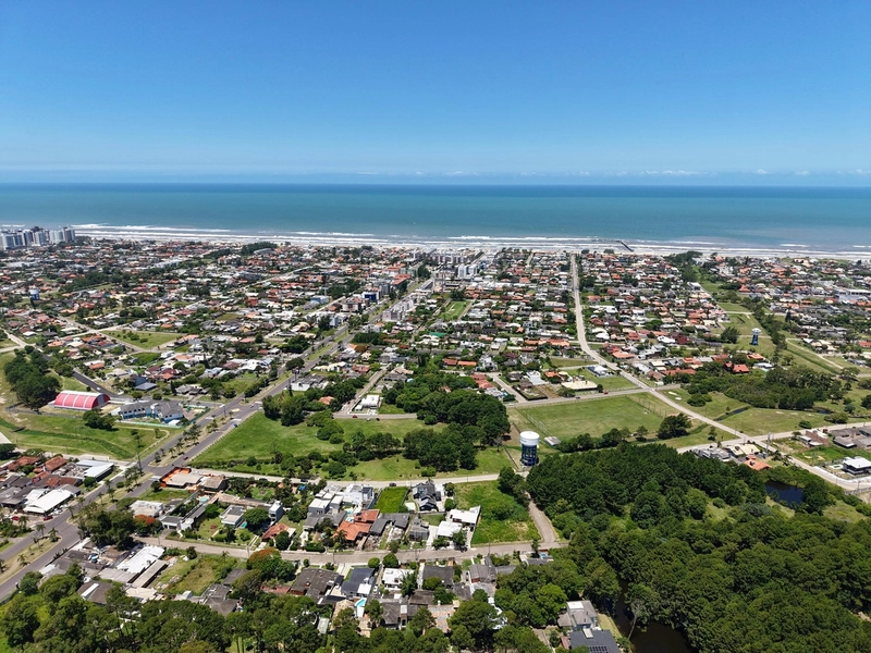 Residência 5 suítes, em amplo terreno, na Praia de Atlântida!: 10ª foto da galeria de imagens do imóvel