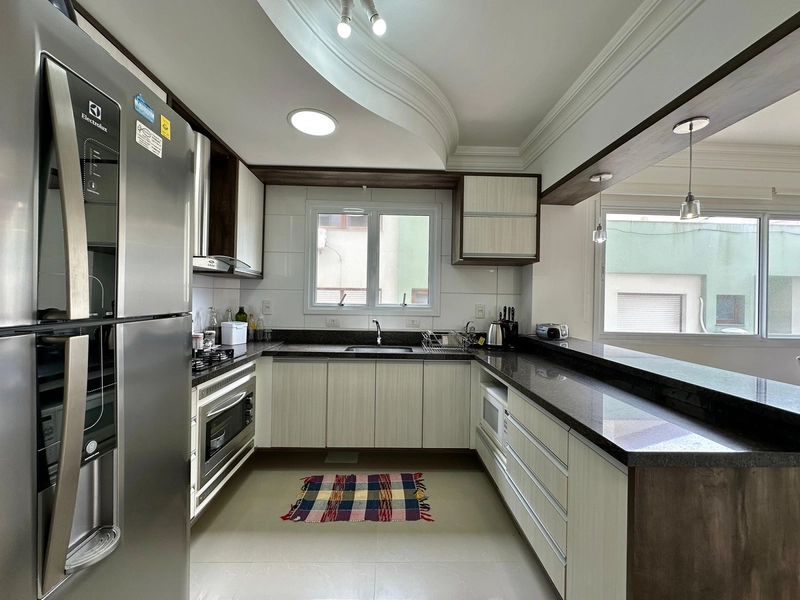 Apartamento 4 dormitórios, com box duplo, perto da praia, no Centro: 14ª foto da galeria de imagens do imóvel