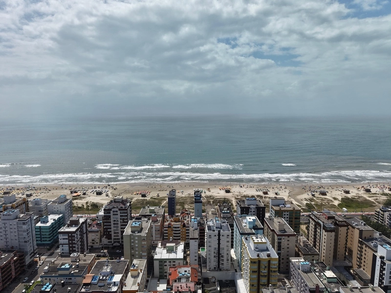 Apartamento 4 dormitórios, com box duplo, perto da praia, no Centro: 23ª foto da galeria de imagens do imóvel