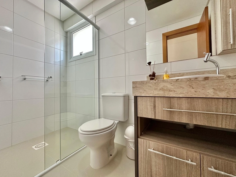 Apartamento 4 dormitórios, com box duplo, perto da praia, no Centro: 18ª foto da galeria de imagens do imóvel