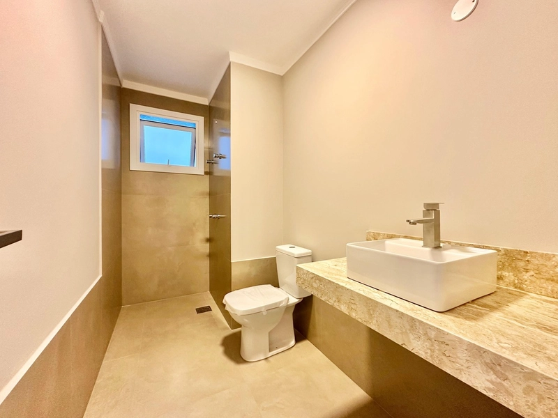 Casa plana, 3 dormitórios, em localização super privilegiada, em Capão: 12ª foto da galeria de imagens do imóvel
