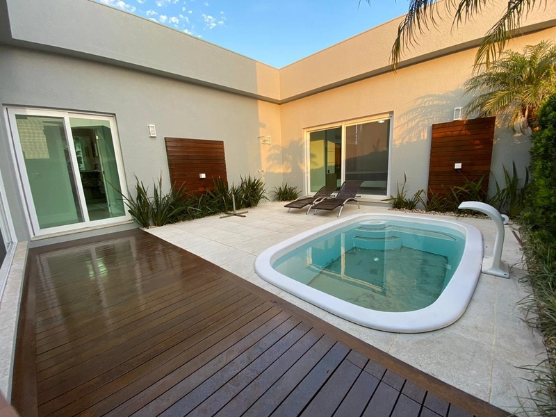Residência 4 suítes, com piscina, no Condado de Capão!: 2ª foto da galeria de imagens do imóvel