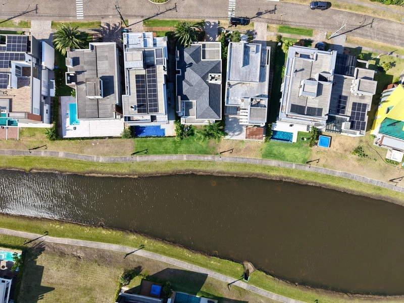 Residência plana, beira lago, 3 dormitórios, no Capão Ilhas Resort!!: 28ª foto da galeria de imagens do imóvel