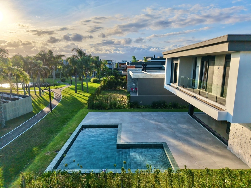 Residência 5 suítes, com piscina, no lado Oeste do Capão Ilhas!: 27ª foto da galeria de imagens do imóvel