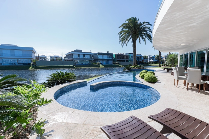 Residência 8 suítes, com 2 terrenos beira lago, no ENSEADA LAGOS!: 16ª foto da galeria de imagens do imóvel