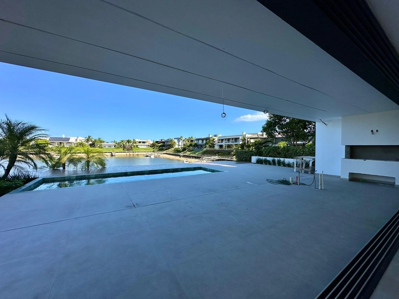 Mansão 5 suítes, com piscina, à beira da marina, no Velas da Marina!: 13ª foto da galeria de imagens do imóvel