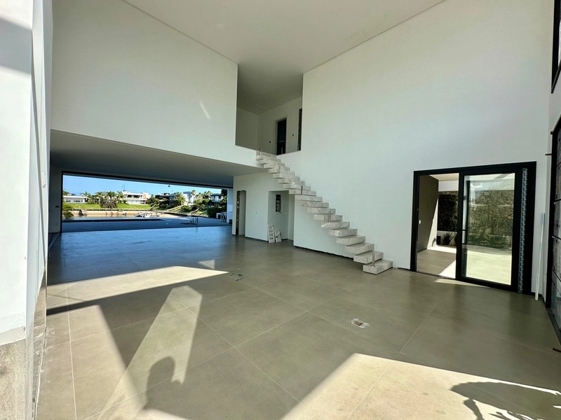 Mansão 5 suítes, com piscina, à beira da marina, no Velas da Marina!: 4ª foto da galeria de imagens do imóvel