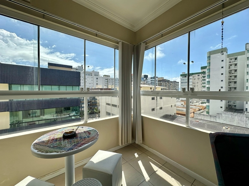 Apartamento 2 dormitórios, de frente, em ótima localização!: 3ª foto da galeria de imagens do imóvel
