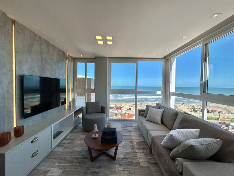 Apartamento decorado, com vista para o mar, na Zona Nova!: 1ª foto da galeria de imagens do imóvel