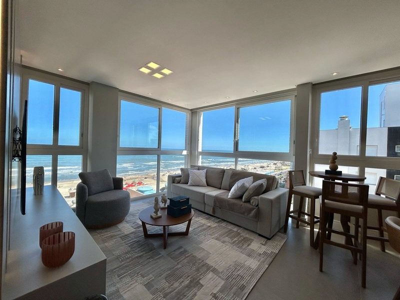 Apartamento decorado, com vista para o mar, na Zona Nova!: 4ª foto da galeria de imagens do imóvel