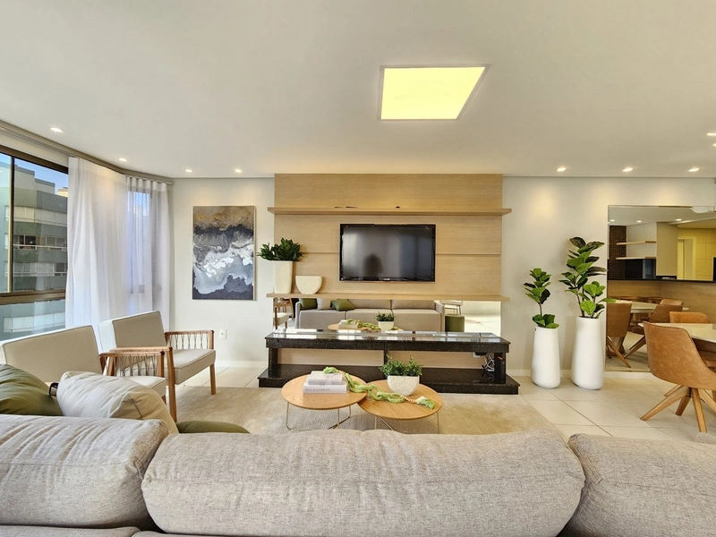 Amplo apartamento na Avenida Ubirajara, com vista para o mar!: 3ª foto da galeria de imagens do imóvel
