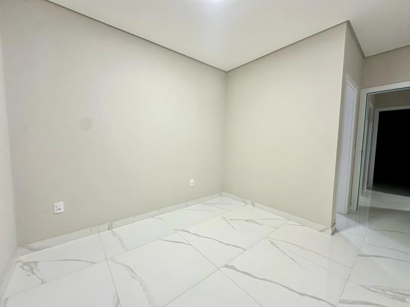 Residência 3 dormitórios, de esquina, com piscina, perto da praia!: 7ª foto da galeria de imagens do imóvel