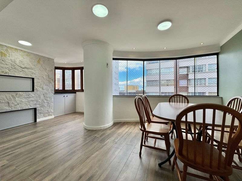 Apartamento 3 dormitórios, mobiliado, perto da praia!: 3ª foto da galeria de imagens do imóvel