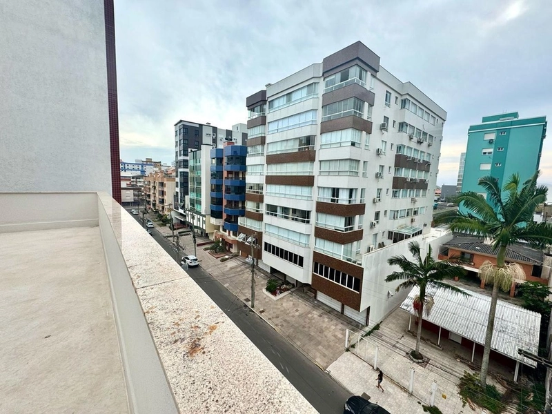 Cobertura 3 suítes, com 2 vagas na garagem e terraço, no Centro!: 4ª foto da galeria de imagens do imóvel