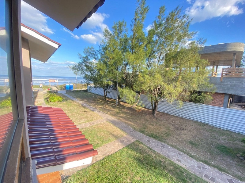 Sobrado duplex 2 dormitórios, pertinho da praia, em Xangri-Lá!: 2ª foto da galeria de imagens do imóvel