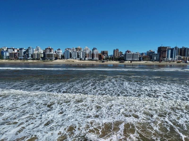 Apartamento à beira mar, 3 dormitórios, com 2 vagas, no Centro!: 28ª foto da galeria de imagens do imóvel