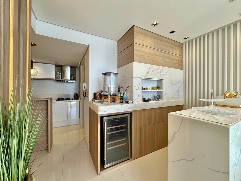 Apartamento à beira mar, 3 dormitórios, com 2 vagas, no Centro!: 8ª foto da galeria de imagens do imóvel