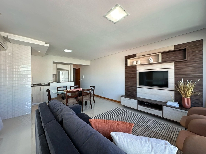 Apartamento de frente, 2 dormitórios, mobiliado, no Centro!: 2ª foto da galeria de imagens do imóvel
