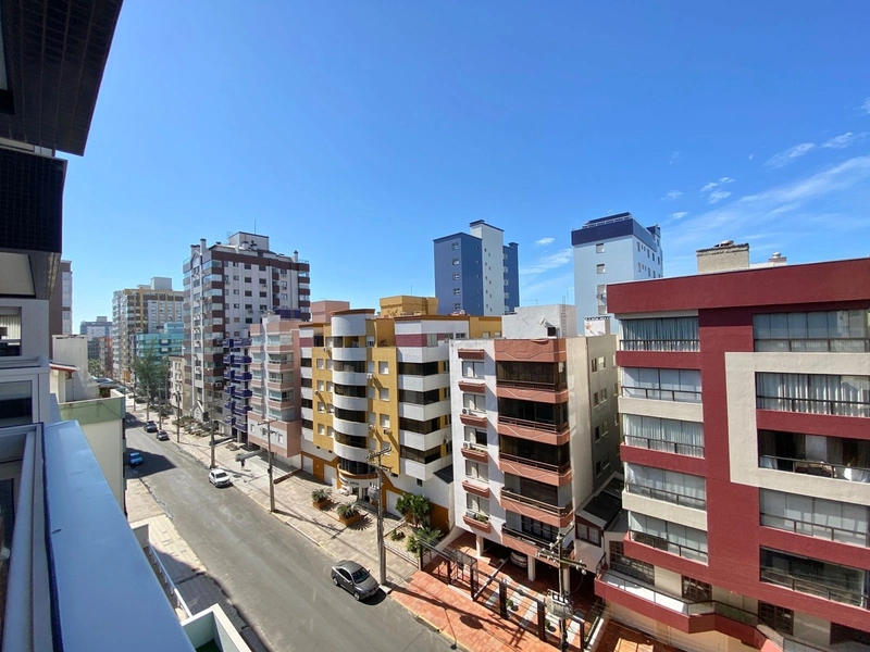 Apartamento 1 dormitório, com SACADA DE FRENTE, perto da praia!: 6ª foto da galeria de imagens do imóvel