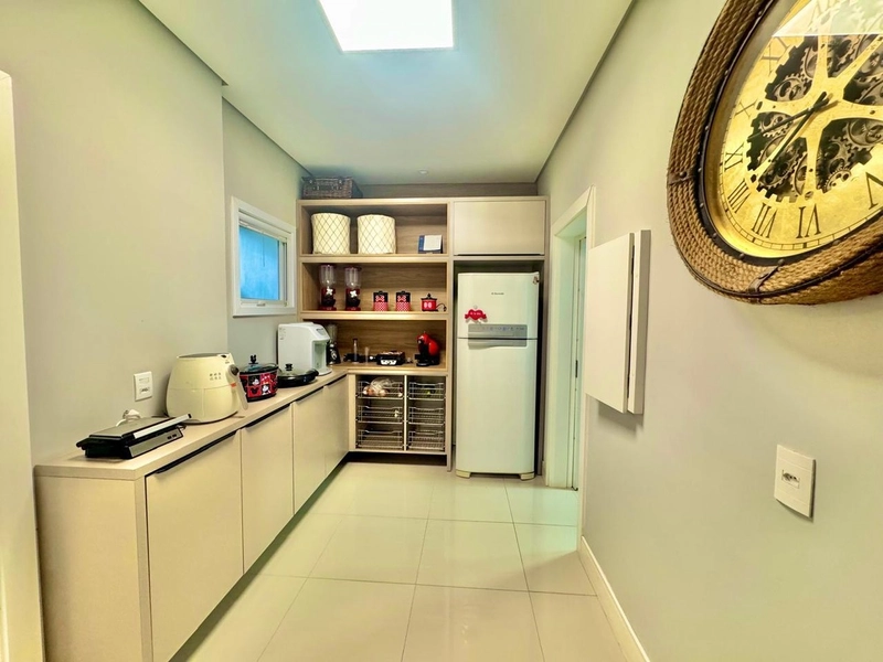 Residência 5 suítes, com piscina, em 2 terrenos, no Condado de Capão!: 15ª foto da galeria de imagens do imóvel